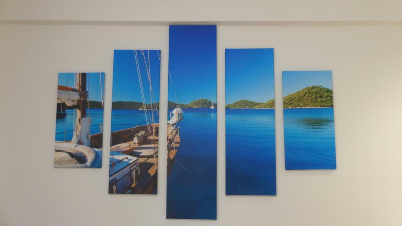 White Apartment 70M From The Sea Néa Péramos Εξωτερικό φωτογραφία